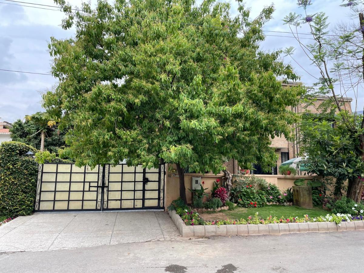 Riviera Courtyard Guest House 伊斯兰堡 外观 照片
