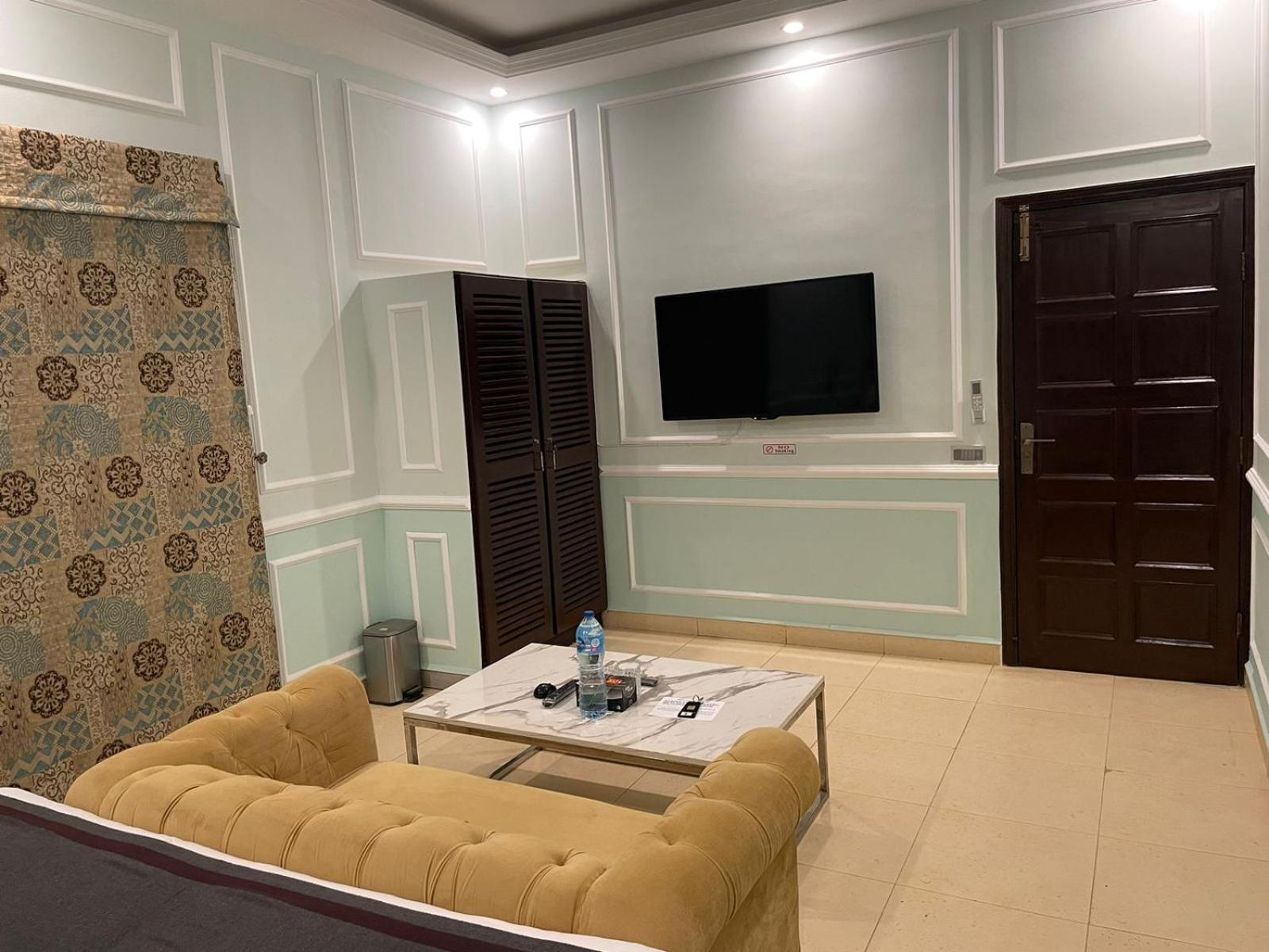 Riviera Courtyard Guest House 伊斯兰堡 外观 照片