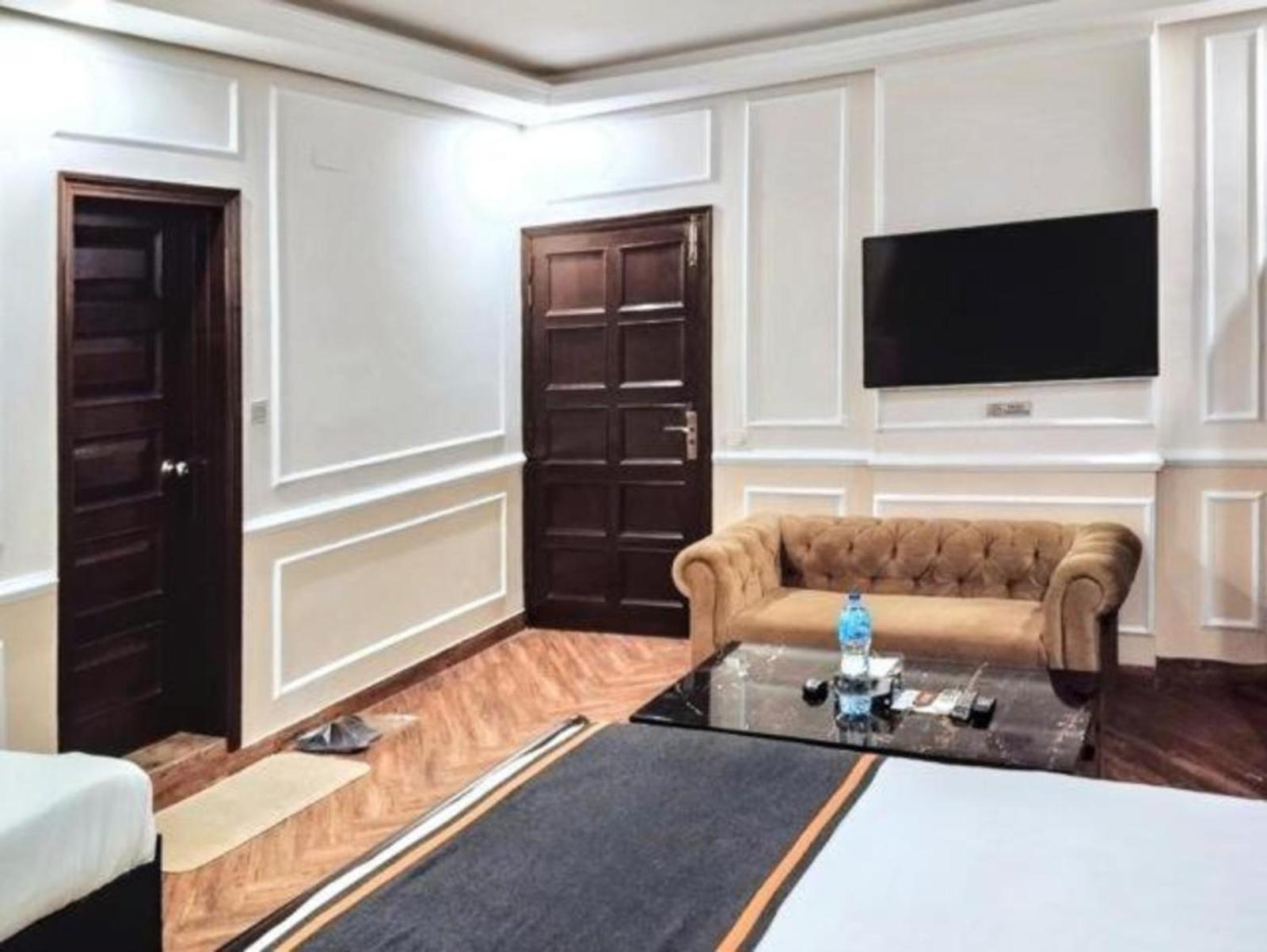 Riviera Courtyard Guest House 伊斯兰堡 外观 照片
